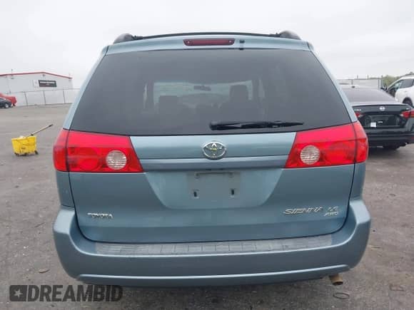 2008 Toyota Sienna LE with VIN 5TDBK23C18S014969, listed as a IAAI auction lot 41901943 with Not provided miles and . Bid and sale history available at DreamBid. Image 17.