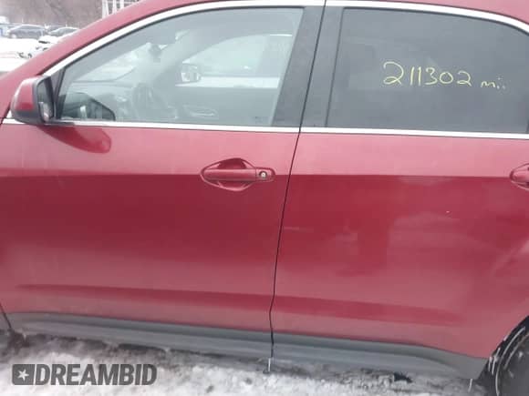 2011 Chevrolet Equinox 2LT with VIN 2CNFLNE52B6348892, listed as a IAAI auction lot 41298246 with 211,302 mi miles and . Bid and sale history available at DreamBid. Image 14.