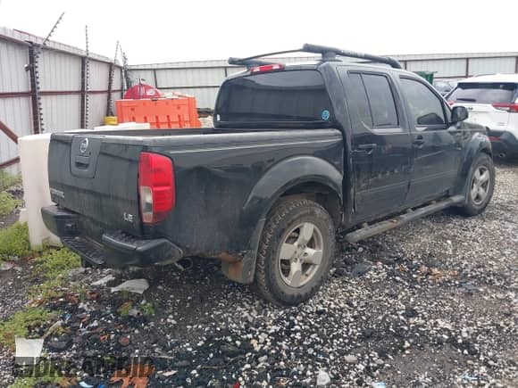 2006 Nissan Frontier SE with VIN 1N6AD07U76C440447, listed as a IAAI auction lot 43139055 with 218,462 mi miles and . Bid and sale history available at DreamBid. Image 4.