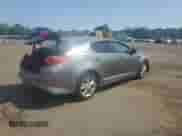 2015 Kia Optima LX с VIN 5XXGM4A77FG372643, выставлен на аукционе Copart как лот 80069125 с пробегом 113 112 миль миль и Списание • Salvage title. История ставок и продаж доступна на DreamBid. Изображение 3.