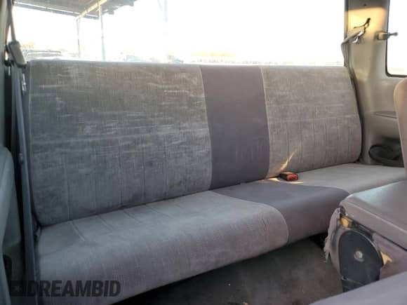 1995 Dodge 2500 with VIN 3B7KF23C6SM127389, listed as a Copart auction lot 53457535 with 186,361 mi miles and Salvage title. Bid and sale history available at DreamBid. Image 10.