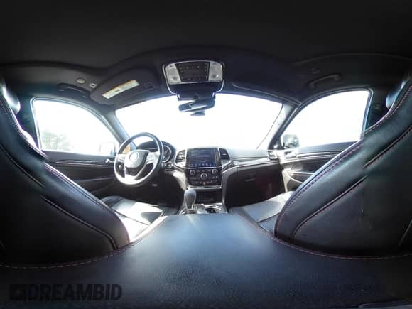 2019 Jeep Grand Cherokee Trailhawk z VIN 1C4RJFLG9KC610318, wystawiony jako IAAI lot #42708465 z przebiegiem 53 924 mil mil oraz . Historia ofert i sprzedaży dostępna na DreamBid. Obrazek 18.