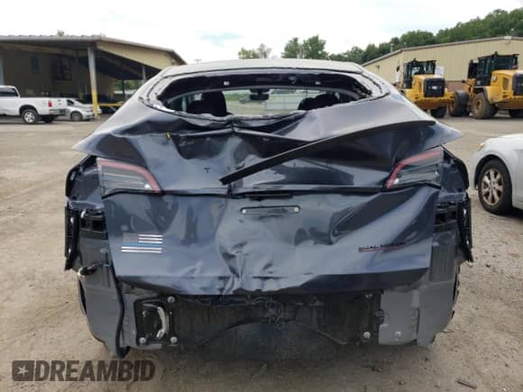 2023 Tesla Model Y Long Range с VIN 7SAYGDEE0PA156044, выставлен на аукционе Copart как лот 63698664 с пробегом 17 274 миль миль и Списание • Salvage title. История ставок и продаж доступна на DreamBid. Изображение 6.