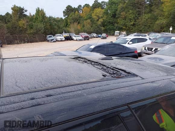 2014 Land Rover Range Rover Sport Supercharged with VIN SALWR2EF3EA337653, listed as a IAAI auction lot 42654430 with 103,476 mi miles and . Bid and sale history available at DreamBid. Image 17.