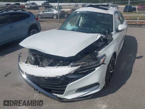 2019 Honda Accord Sport z VIN 1HGCV2F39KA034657, wystawiony jako IAAI lot #43300418 z przebiegiem 54 467 mil mil oraz . Historia ofert i sprzedaży dostępna na DreamBid. Obrazek 6.