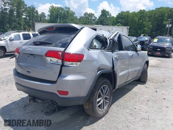 2020 Jeep Grand Cherokee Limited with VIN 1C4RJFBG7LC146982, listed as a IAAI auction lot 42695656 with 131,227 mi miles and . Bid and sale history available at DreamBid. Image 4.
