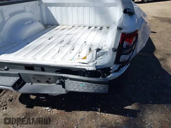 2024 Ram 1500 Big Horn z VIN 1C6SRFFT0RN150670, wystawiony jako IAAI lot #41835342 z przebiegiem 21 562 mil mil oraz . Historia ofert i sprzedaży dostępna na DreamBid. Obrazek 6.