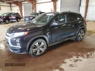 2021 Mitsubishi Outlander ES z VIN JA4ARUAU4MU010610, wystawiony jako Copart lot #59774815 z przebiegiem 115 789 mil mil oraz Szkoda całkowita • Salvage title. Historia ofert i sprzedaży dostępna na DreamBid. Obrazek 1.