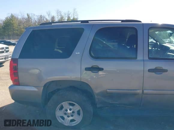 2007 Chevrolet Tahoe LT с VIN 1GNFK13007J198306, выставлен на аукционе IAAI как лот 42027751 с пробегом 120 645 миль миль и . История ставок и продаж доступна на DreamBid. Изображение 6.