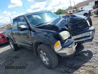 2002 Toyota Tundra Limited z VIN 5TBBT48152S276252, wystawiony jako IAAI lot #43091341 z przebiegiem 221 805 mil mil oraz . Historia ofert i sprzedaży dostępna na DreamBid. Obrazek 1.