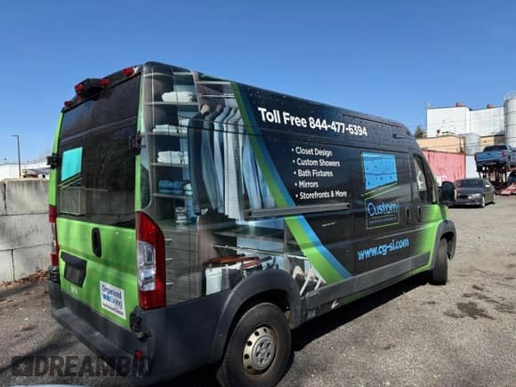 2014 Ram ProMaster Cargo z VIN 3C6URVHG4EE122713, wystawiony jako Copart lot #67657125 z przebiegiem 304 967 mil mil oraz Czysty tytuł • Clean title. Historia ofert i sprzedaży dostępna na DreamBid. Obrazek 4.