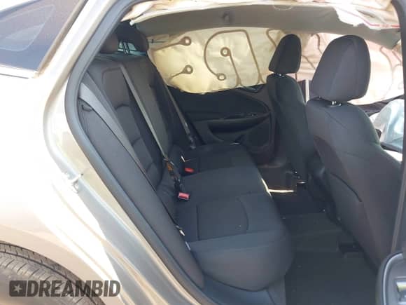 2025 Chevrolet Malibu LS с VIN 1G1ZB5ST6SF104961, выставлен на аукционе IAAI как лот 43236722 с пробегом Не указан миль и . История ставок и продаж доступна на DreamBid. Изображение 8.