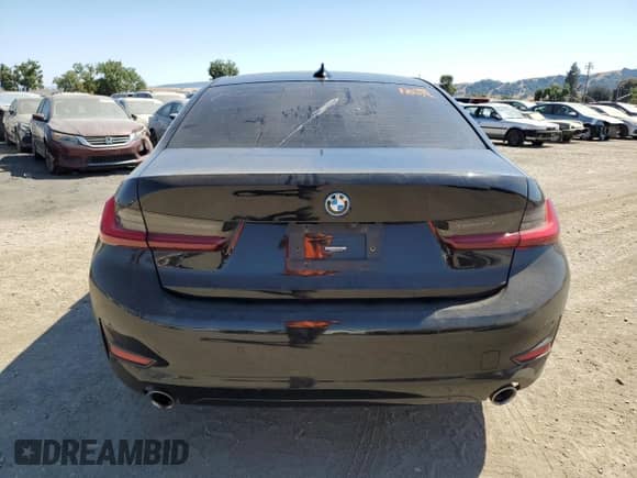 2022 BMW 3 Series 330e with VIN 3MW5P7J00N8C57775, listed as a Copart auction lot 64281285 with 39,689 mi miles and Salvage title. Bid and sale history available at DreamBid. Image 6.