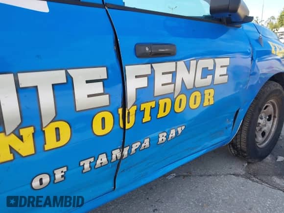 2013 Ram 1500 Tradesman z VIN 1C6RR6FP7DS604344, wystawiony jako IAAI lot #42672067 z przebiegiem 258 220 mil mil oraz . Historia ofert i sprzedaży dostępna na DreamBid. Obrazek 18.