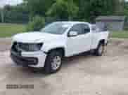 2021 Chevrolet Colorado 2WD LT z VIN 1GCHSCEA8M1205131, wystawiony jako IAAI lot #42273672 z przebiegiem 84 711 mil mil oraz . Historia ofert i sprzedaży dostępna na DreamBid. Obrazek 2.