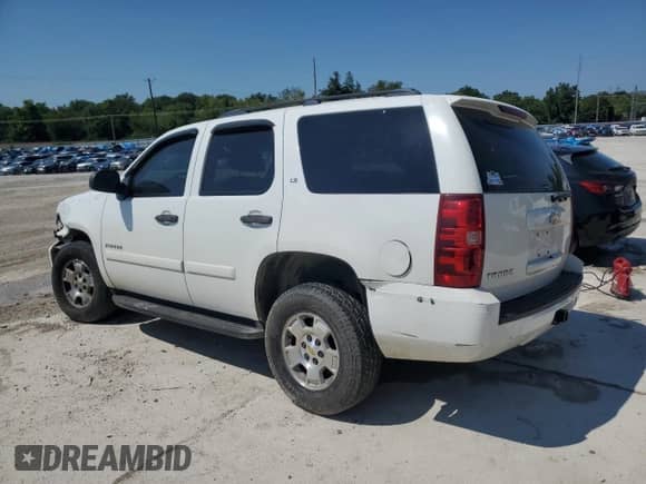 2008 Chevrolet Tahoe LS z VIN 1GNFC13C28J175537, wystawiony jako Copart lot #69518805 z przebiegiem 324 538 mil mil oraz Nie do naprawy • Non repairable. Historia ofert i sprzedaży dostępna na DreamBid. Obrazek 2.