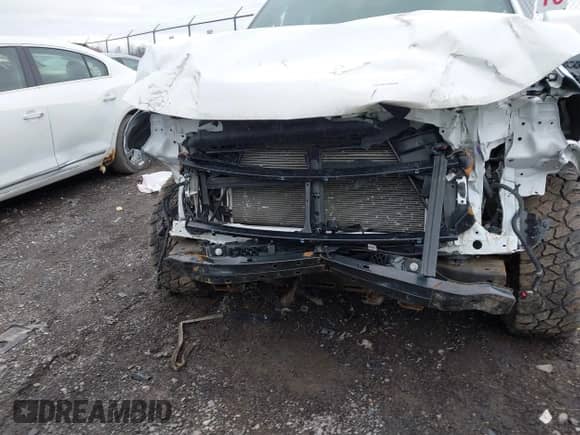 2022 Chevrolet Tahoe LS с VIN 1GNSKMKD6NR155902, выставлен на аукционе IAAI как лот 41723404 с пробегом 41 816 миль миль и . История ставок и продаж доступна на DreamBid. Изображение 6.