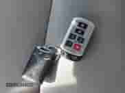 2017 Toyota Sienna XLE Auto Access Seat с VIN 5TDYZ3DCXHS850080, выставлен на аукционе IAAI как лот 43318127 с пробегом 203 063 миль миль и . История ставок и продаж доступна на DreamBid. Изображение 11.