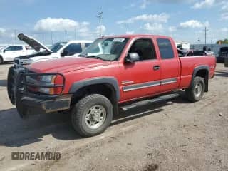 2003 Chevrolet Silverado 2500HD LT z VIN 1GCHK29163E311203, wystawiony jako Copart lot #69152065 z przebiegiem 211 065 mil mil oraz Szkoda całkowita • Salvage title. Historia ofert i sprzedaży dostępna na DreamBid. Obrazek 1.