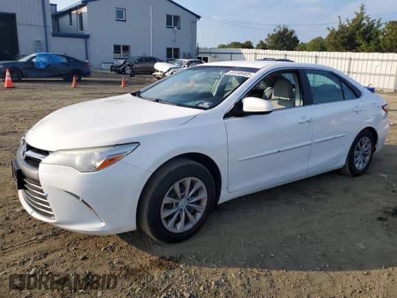 2017 Toyota Camry XLE с VIN 4T1BF1FK2HU442462, выставлен на аукционе Copart как лот 81246485 с пробегом 123 805 миль миль и Списание • Salvage title. История ставок и продаж доступна на DreamBid. Изображение 1.