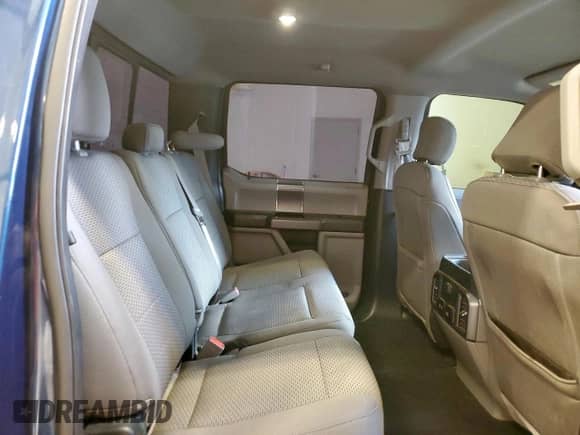 2018 Ford F-150 XLT z VIN 1FTEW1EG8JKF71290, wystawiony jako Copart lot #84371405 z przebiegiem 198 493 mil mil oraz Czysty tytuł • Clean title. Historia ofert i sprzedaży dostępna na DreamBid. Obrazek 10.