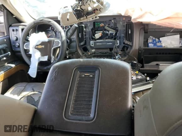 2019 Chevrolet Silverado 2500HD LTZ z VIN 1GC1KTEY7KF125723, wystawiony jako Copart lot #71325495 z przebiegiem Nie podano mil oraz Szkoda całkowita • Salvage title. Historia ofert i sprzedaży dostępna na DreamBid. Obrazek 8.