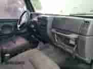 2001 Jeep Wrangler SE with VIN 1J4FA29P91P335568, listed as a Copart auction lot 68877805 with Not provided miles and Clean title. Bid and sale history available at DreamBid. Image 8.