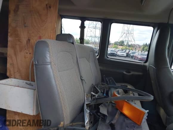 2016 Chevrolet Express Passenger LT с VIN 1GAZGPFG2G1221726, выставлен на аукционе IAAI как лот 43097044 с пробегом 165 254 миль миль и . История ставок и продаж доступна на DreamBid. Изображение 8.