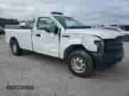 2018 Ford F-150 XL z VIN 1FTMF1C54JKC58234, wystawiony jako Copart lot #85352455 z przebiegiem 84 562 mil mil oraz Czysty tytuł • Clean title. Historia ofert i sprzedaży dostępna na DreamBid. Obrazek 4.