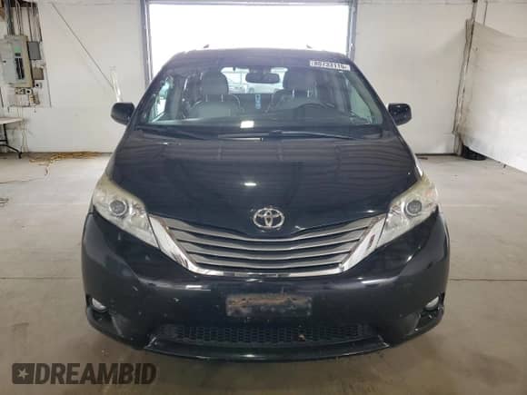 2017 Toyota Sienna XLE with VIN 5TDDZ3DC1HS153198, listed as a Copart auction lot 80733115 with 114,959 mi miles and Salvage title. Bid and sale history available at DreamBid. Image 5.
