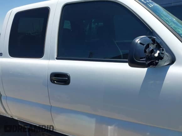 2002 GMC Sierra 1500 SLE z VIN 1GTEK19T82Z109338, wystawiony jako IAAI lot #42692899 z przebiegiem 176 143 mil mil oraz . Historia ofert i sprzedaży dostępna na DreamBid. Obrazek 14.