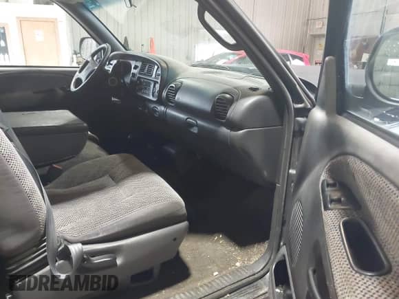 1998 Dodge 1500 with VIN 3B7HF13Y9WG153375, listed as a IAAI auction lot 42809255 with 157,058 mi miles and . Bid and sale history available at DreamBid. Image 5.