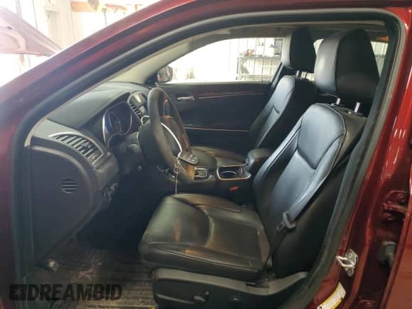 2023 Chrysler 300 Touring L with VIN 2C3CCASGXPH506045, listed as a Copart auction lot 43583245 with 7,128 mi miles and Salvage title. Bid and sale history available at DreamBid. Image 7.