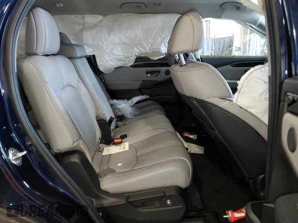 2024 Honda Pilot Touring with VIN 5FNYG1H78RB043666, listed as a Copart auction lot 64004205 with 18,734 mi miles and Salvage title. Bid and sale history available at DreamBid. Image 10.