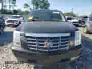 2011 Cadillac Escalade ESV Luxury с VIN 1GYS3HEF9BR222976, выставлен на аукционе Copart как лот 52559515 с пробегом 251 493 миль миль и Чистый • Clean title. История ставок и продаж доступна на DreamBid. Изображение 5.