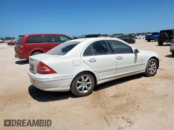 2007 Mercedes-Benz C 280 Luxury с VIN WDBRF54H67A936310, выставлен на аукционе Copart как лот 71089825 с пробегом 235 802 миль миль и Списание • Salvage title. История ставок и продаж доступна на DreamBid. Изображение 3.