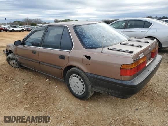 1991 Honda Accord с VIN 1HGCB7649MA181918, выставлен на аукционе Copart как лот 44371355 с пробегом 93 114 миль миль и Списание • Salvage title. История ставок и продаж доступна на DreamBid. Изображение 2.
