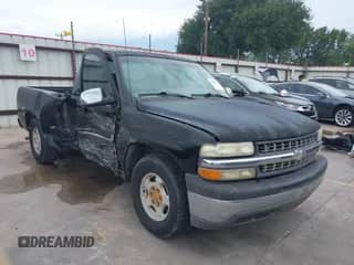 2000 Chevrolet Silverado 1500 z VIN 1GCEC14T3YZ359454, wystawiony jako IAAI lot #42454054 z przebiegiem 235 691 mil mil oraz . Historia ofert i sprzedaży dostępna na DreamBid. Obrazek 1.