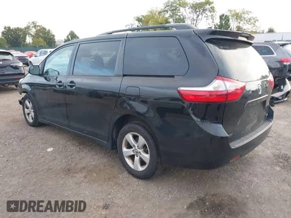 2018 Toyota Sienna LE with VIN 5TDKZ3DC4JS914769, listed as a IAAI auction lot 43350439 with 60,088 mi miles and . Bid and sale history available at DreamBid. Image 3.