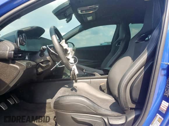 2025 Hyundai Elantra with VIN KMHLW4DK8SU023564, listed as a Copart auction lot 67793025 with 10,705 mi miles and Salvage title. Bid and sale history available at DreamBid. Image 7.