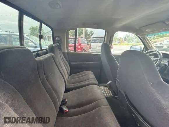 2003 Dodge Dakota Sport with VIN 1D7HL38N83S151291, listed as a Copart auction lot 60267175 with 162,785 mi miles and Clean title. Bid and sale history available at DreamBid. Image 6.