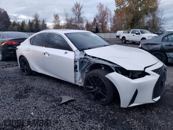 2021 Lexus IS 300 with VIN JTHC81F29M5043408, listed as a Copart auction lot 81128854 with 47,625 mi miles and Salvage title. Bid and sale history available at DreamBid. Image 4.