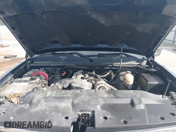 2008 Chevrolet Silverado 1500 LTZ with VIN 3GCEK13348G273770, listed as a IAAI auction lot 43038474 with 221,805 mi miles and . Bid and sale history available at DreamBid. Image 10.
