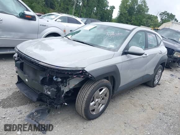 2024 Hyundai Kona SE с VIN KM8HA3AB1RU036640, выставлен на аукционе IAAI как лот 42959450 с пробегом 41 336 миль миль и . История ставок и продаж доступна на DreamBid. Изображение 19.