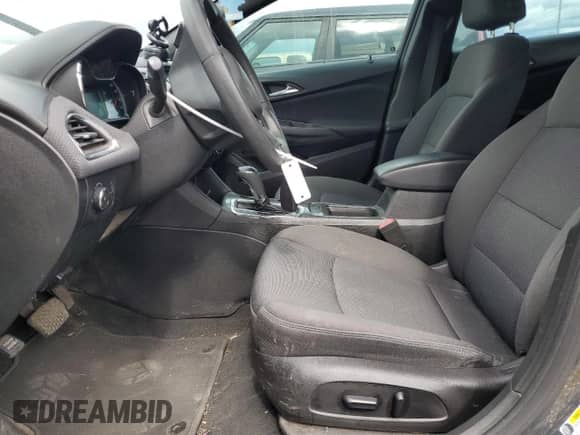 2018 Chevrolet Cruze LT z VIN 3G1BE6SM2JS600325, wystawiony jako Copart lot #61686515 z przebiegiem 148 097 mil mil oraz Szkoda całkowita • Salvage title. Historia ofert i sprzedaży dostępna na DreamBid. Obrazek 7.