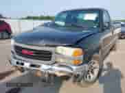 2005 GMC Sierra 1500 Work Truck z VIN 1GTEC14X05Z190508, wystawiony jako IAAI lot #42404098 z przebiegiem 169 043 mil mil oraz . Historia ofert i sprzedaży dostępna na DreamBid. Obrazek 6.