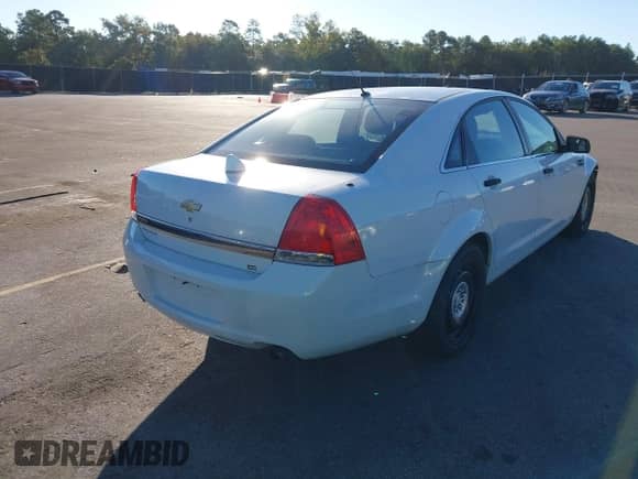2014 Chevrolet Caprice Police Police with VIN 6G3NS5U25EL950405, listed as a IAAI auction lot 43474434 with 61,164 mi miles and . Bid and sale history available at DreamBid. Image 4.