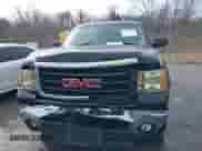 2007 GMC Sierra 1500 SLE1 z VIN 2GTEC13C671643993, wystawiony jako IAAI lot #41556101 z przebiegiem 212 097 mil mil oraz . Historia ofert i sprzedaży dostępna na DreamBid. Obrazek 12.