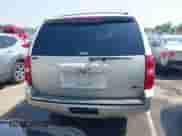 2007 Chevrolet Suburban LT с VIN 3GNFC16027G260735, выставлен на аукционе IAAI как лот 42584003 с пробегом 177 628 миль миль и . История ставок и продаж доступна на DreamBid. Изображение 16.