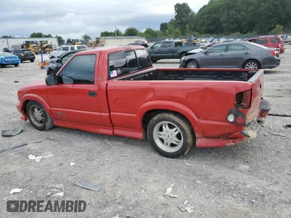 1999 Chevrolet S-10 LS Xtreme с VIN 1GCCS1446X8188884, выставлен на аукционе Copart как лот 67818895 с пробегом 281 425 миль миль и Списание • Salvage title. История ставок и продаж доступна на DreamBid. Изображение 2.